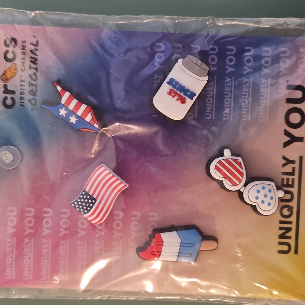 Crocs Jibbitz USA 5 Pack: NEW IN PACKAGE